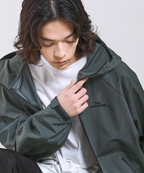The unormwind マウンテンパーカー ウインドブレーカー 胸刺繍ロゴ裾