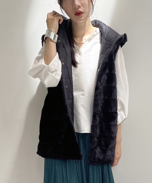 NICOLE white（ニコルホワイト） ベスト ジレ リバーシブルファー
