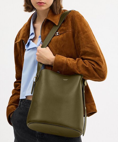 COACH（コーチ） ショルダーバッグ バッグ ブリーカー バケット バッグ