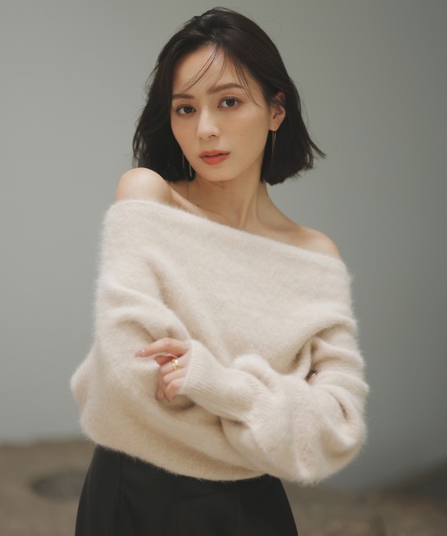 anuans（アニュアンス） ニット ラクーンフォックスオフショルニット