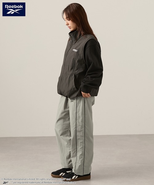 Reebok（リーボック） パンツ 別注 ロゴ刺繍 ドロスト ナイロンワイド