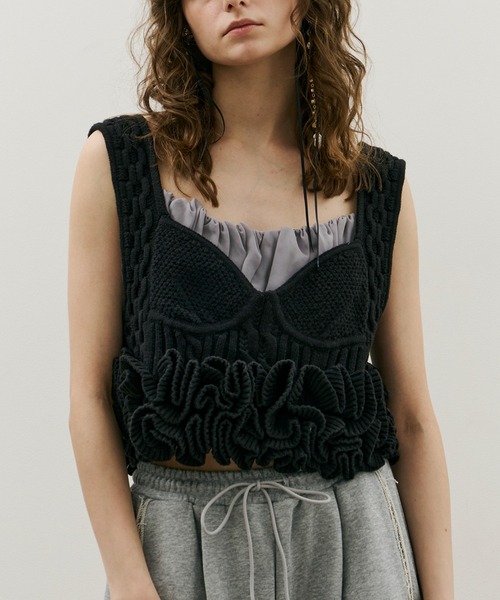 J1U by LA BELLE ETUDE ニッティングパターンボリュームフリルニット