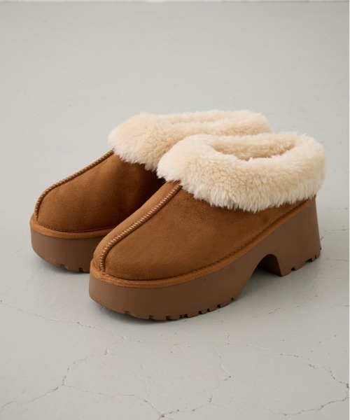 AZUL BY MOUSSY（アズールバイマウジー） スリッポン 厚底ムートン