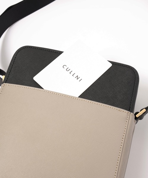 CULLNI（クルニ） ショルダーバッグ Square leather shoulder bag