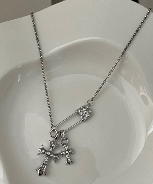 MASHIRO ネックレス 「MASHIRO」クロスアクリルストーン2連チョーカー