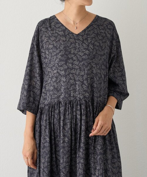 BEARDSLEY（ビアズリー） ワンピース リーフプリントギャザー