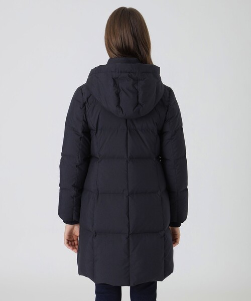 BLUE LABEL CRESTBRIDGE（ブルーレーベルクレストブリッジ） ダウン