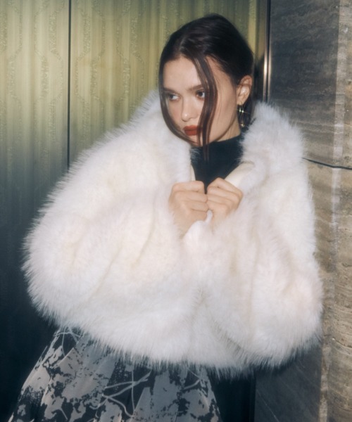 EIMY ISTOIRE（エイミーイストワール） アウター フェイクファーフード