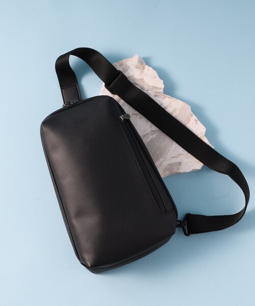 TAKEO KIKUCHI（タケオキクチ） ウエストポーチ 「撥水」ライト