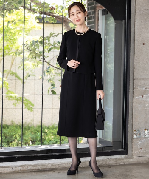 MAISONCOMFY セットアップ 「洗える喪服」ノーカラージャケット