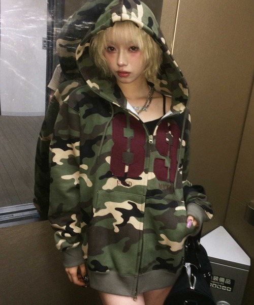 MAHAGRID（マハグリッド） パーカー CAMO APPLIQUE ZIP UP HOODIE/迷彩