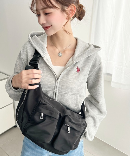 moment+ ウエストポーチ ウエストバッグ 立体ポケットナイロンボディ