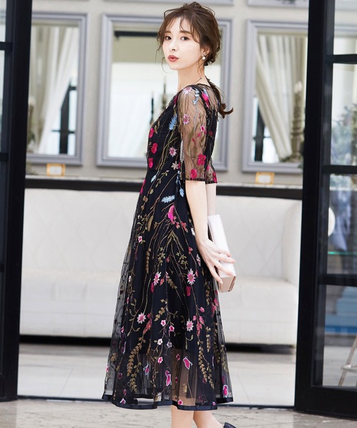 niana（ニアナ） ドレス ヴィンテージ風フラワー刺繍結婚式ワンピース