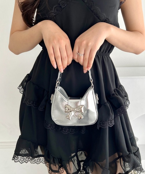Loueme ショルダーバッグ バッグ リボンメタルモチーフミニショルダー