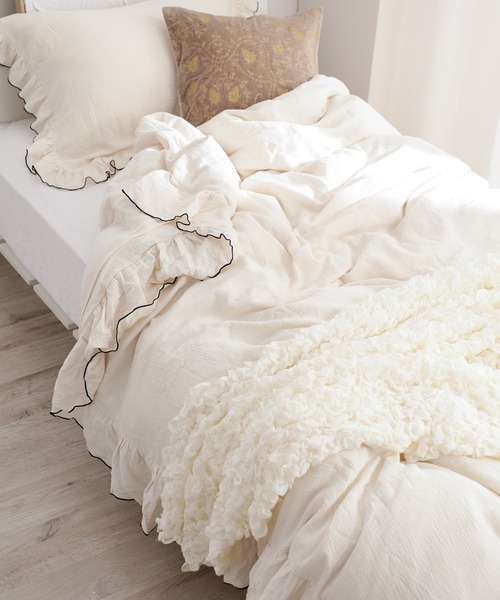 Francfranc（フランフラン） ベッド 寝具 ふんわりやわらか フリル