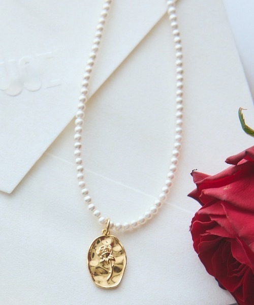ROSY LUCE（ロージールーチェ） ネックレス PEARL ROSE PLATE NECKLACE