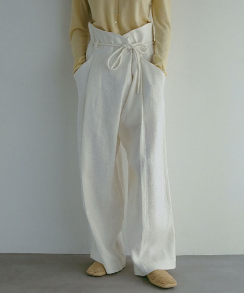 ETRE TOKYO（エトレトウキョウ） パンツ フロントデザインハイウエスト