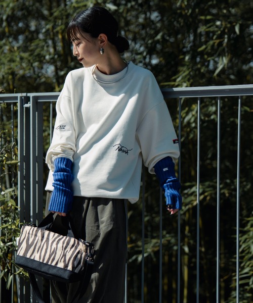 NANGA（ナンガ） トレーナー スウェット 別注 ワンポイント刺繍ロゴ