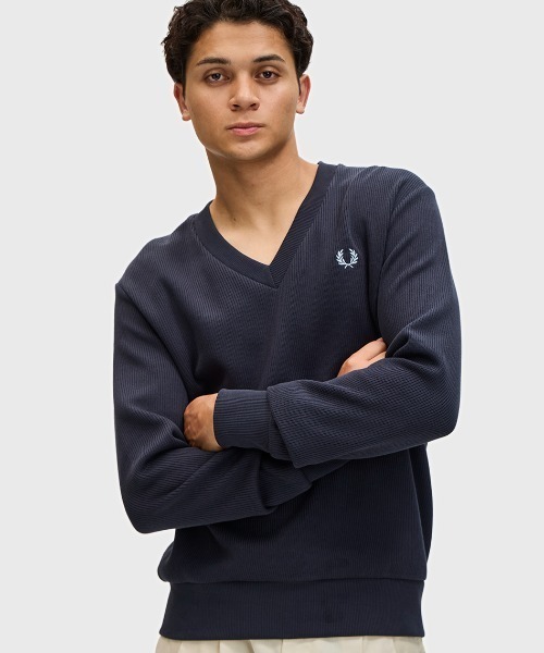 FRED PERRY（フレッドペリー） トレーナー スウェット V Neck Ribbed