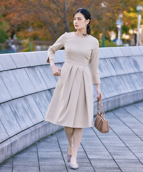 Tiaclasse ワンピース 「洗える」アシンメトリータックフレア