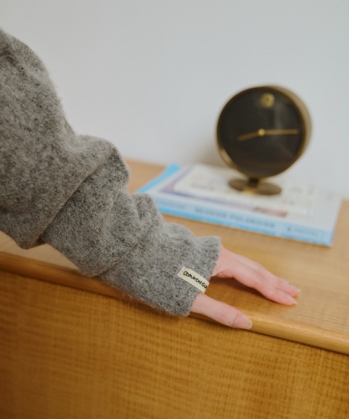 common gull products. ニット セーター うろこ雲なニットフーディー