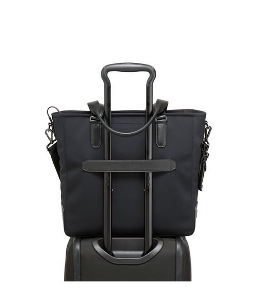 TUMI（トゥミ） トートバッグ HARRISON 「ウッドサイド」イースト