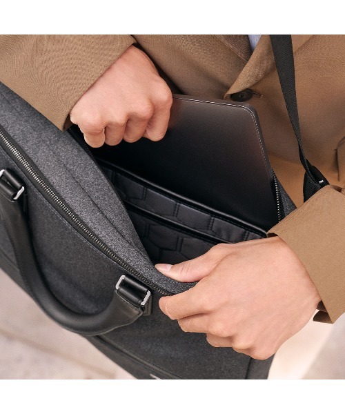 TUMI（トゥミ） ビジネスバッグ HARRISON 「アヴォンデール」トップ