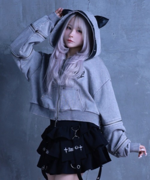 Amilige（アミリージュ） パーカー 猫耳袖ZIPショート丈パーカー