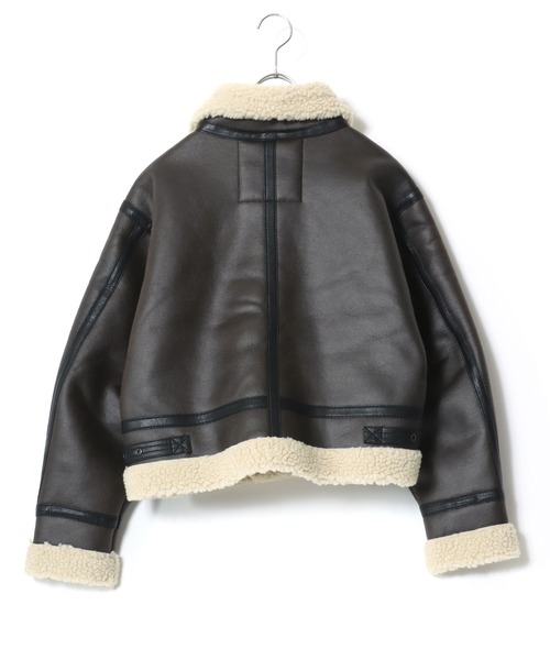 Alpha Industries（アルファ・インダストリーズ） ムートンコート