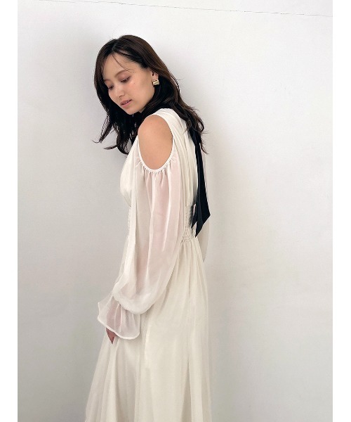 SNIDEL（スナイデル） ワンピース コールドショルダーボウタイ