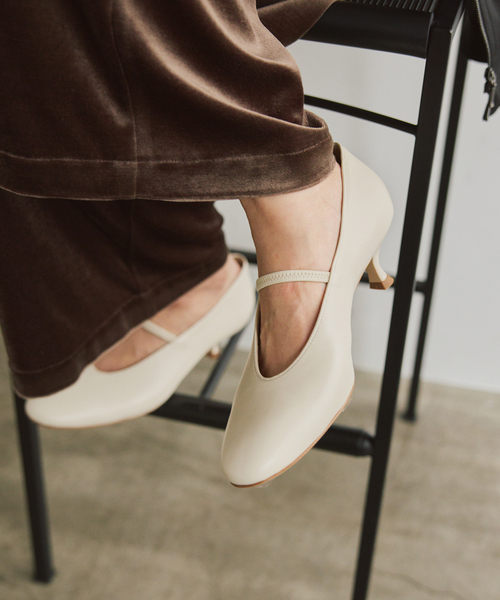 NEBULONIE. クロコ ホワイト パンプス サイズ38 楽天市場】ネブローニ