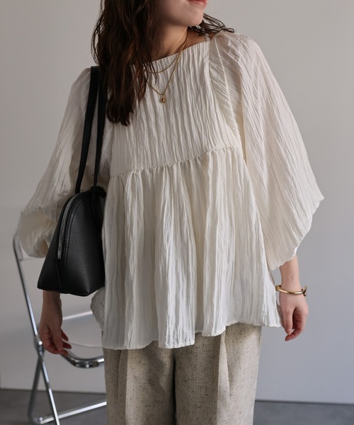 ap retro ブラウス シャツ ペプラムサテンブラウス / シワ・プリーツ