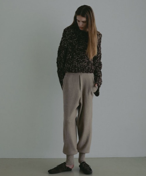 ETRE TOKYO（エトレトウキョウ） パンツ オールニードルニットジョガー