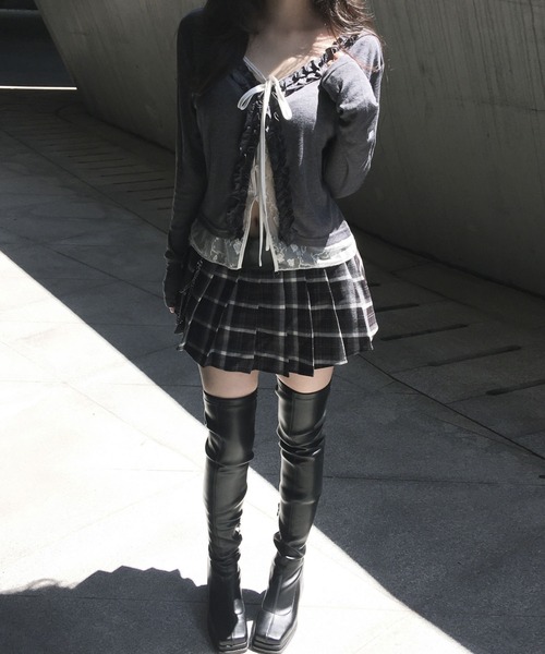 VEILA スカート チェーン付きレザーベルト切り替えチェックプリーツ