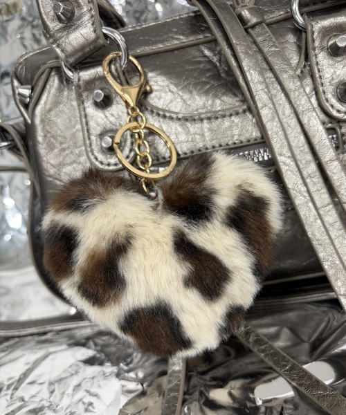 MASHIRO キーホルダー レオパードモチーフカラーエコファーバッグ