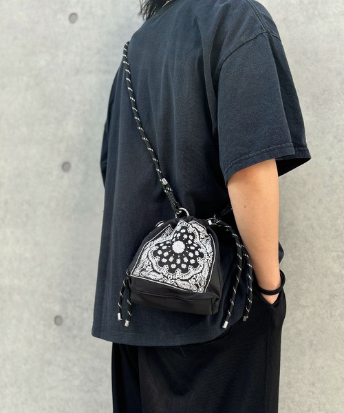 Port（ポート） ショルダーバッグ 巾着タイプ 刺繍 ショルダーバッグ