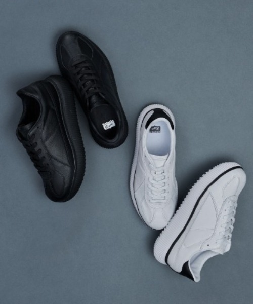 Onitsuka Tiger（オニツカタイガー） スニーカー DELECITY