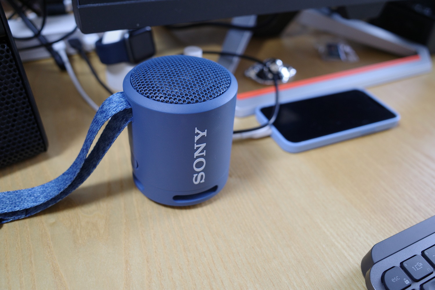 どこでも音楽を楽しめるワイヤレスポータブルスピーカーSRS-XB13/SRS