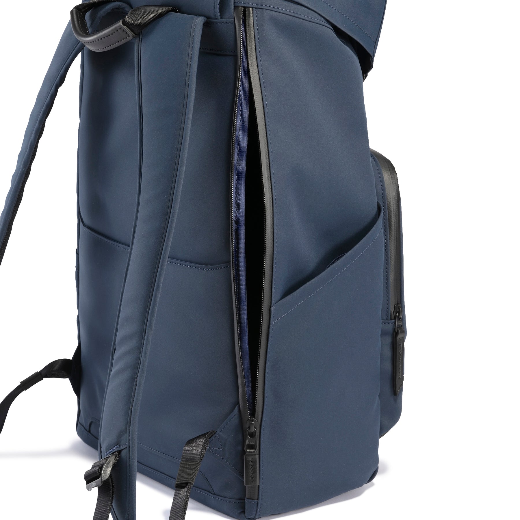Cipher Quiet | Large Backpack | 81357 – ZERO HALLIBURTON