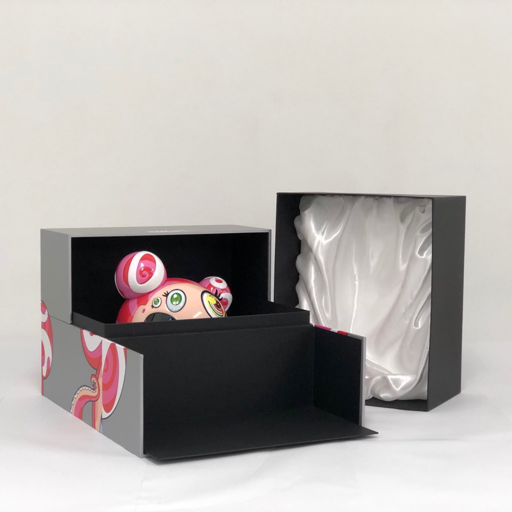 村上隆直筆サイン入りフィギュアを販売いたします。 | Zingaro