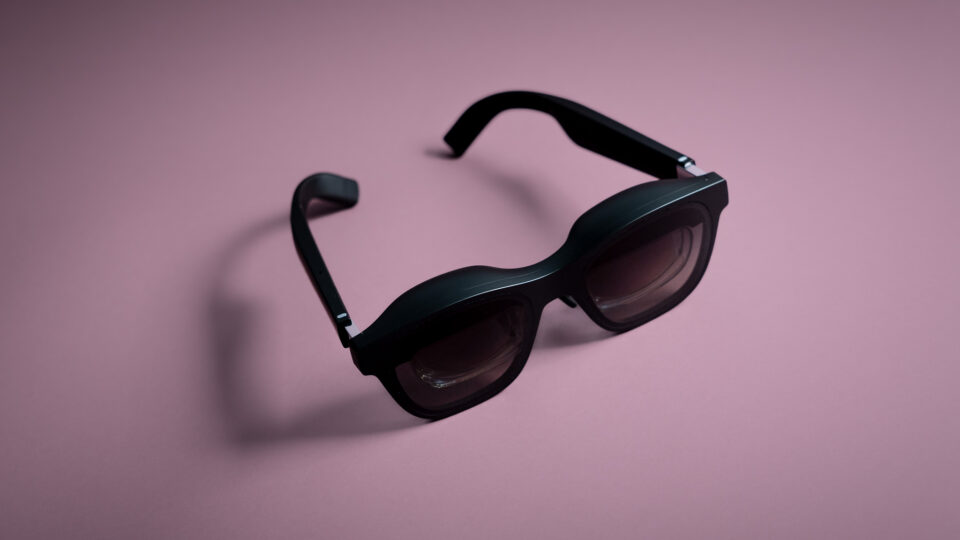 Nreal Air (XREAL Air)レビュー。旅に嬉しい、たった79gのポケットに