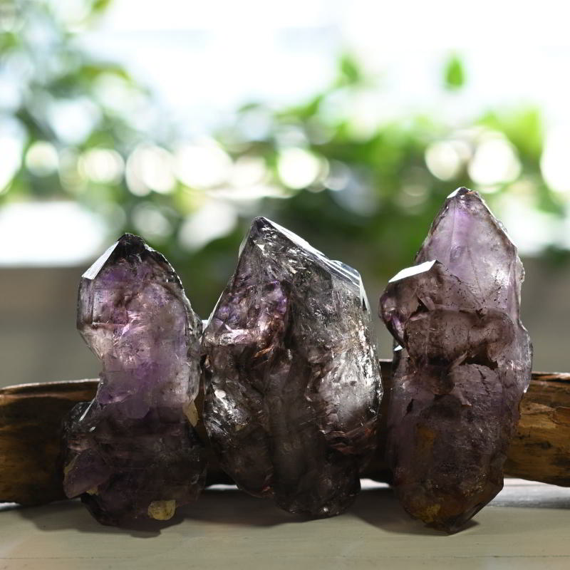 ジンバブエ チブク産エレスチャルアメジスト【Elestial Amethyst