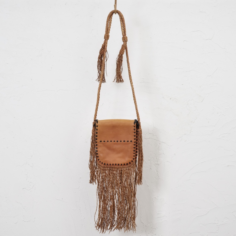 Twisted Fringeディアレザーバッグ サンシャインコンチョ付｜マライカ