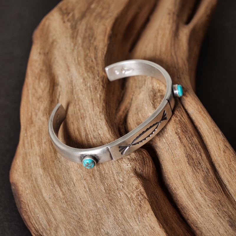 142mm ダリルビゲイ ローンマウンテン バングル｜マライカ公式通販