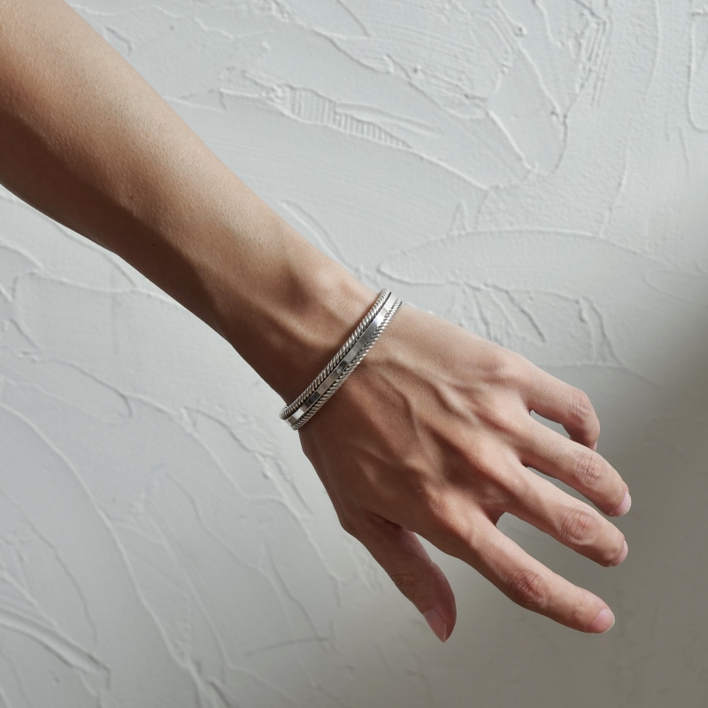 ◇size スティーブアルビソ ケーブルバングル｜マライカ公式通販