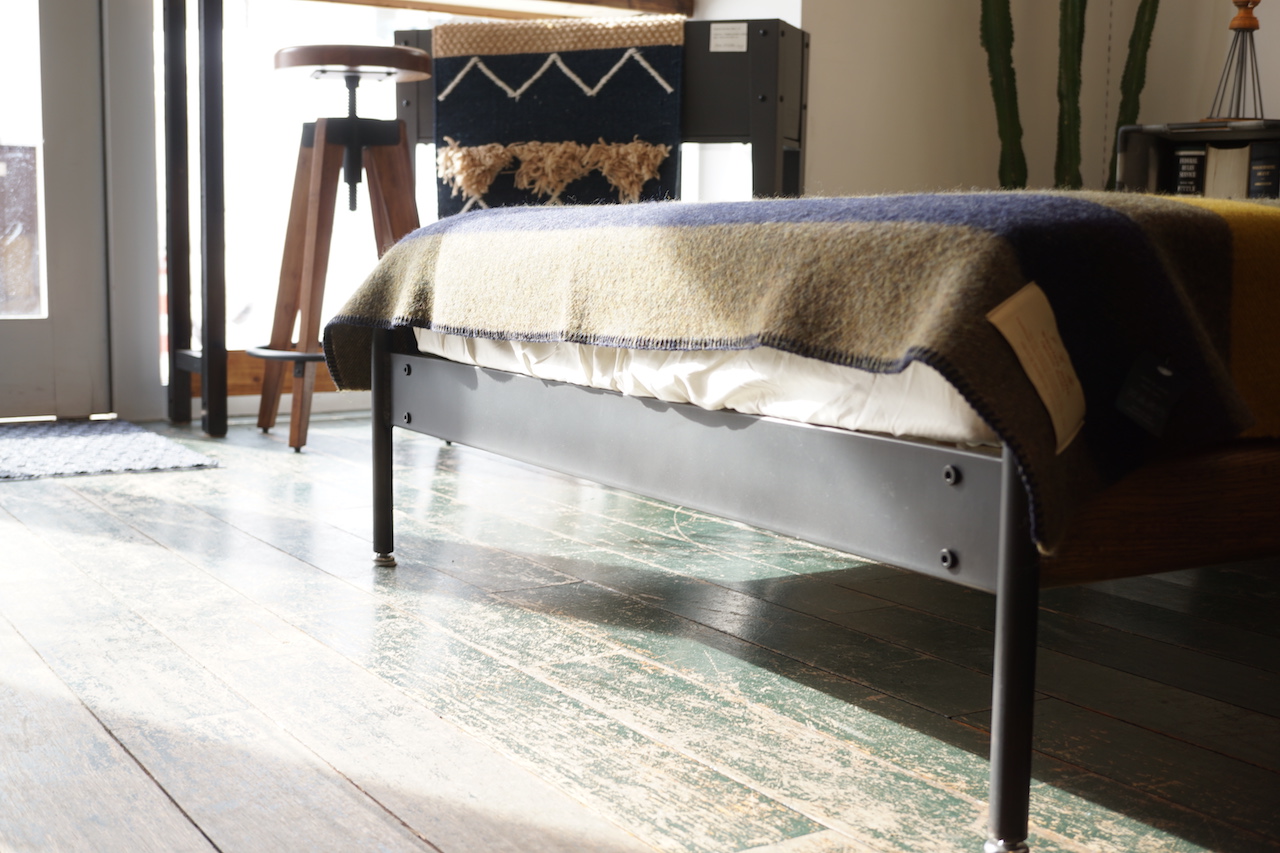 JOURNAL STANDARD FURNITURE “SENS BED” | General Store SURVIVE