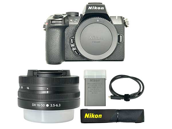 キヤノン ミラーレス一眼カメラ EOS Kiss M ホワイト ダブルズーム