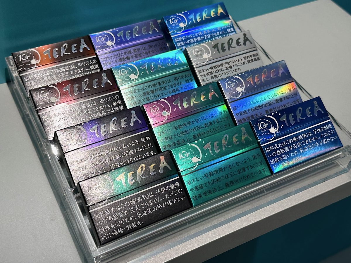 和を感じせる！書道アーティストMaaya Wakasugiとのコラボ「IQOS 10