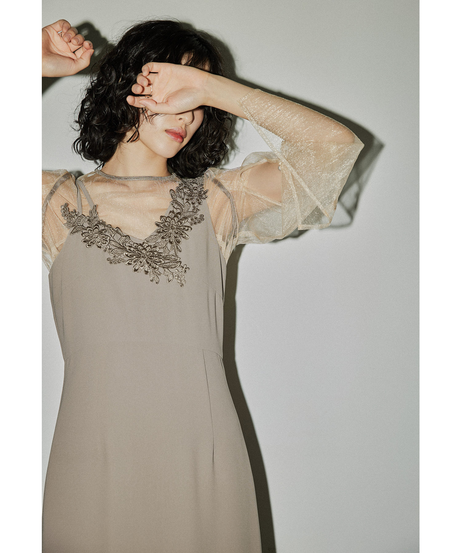 Qoo10 niana チュールレイヤードレースデザイン ドレス