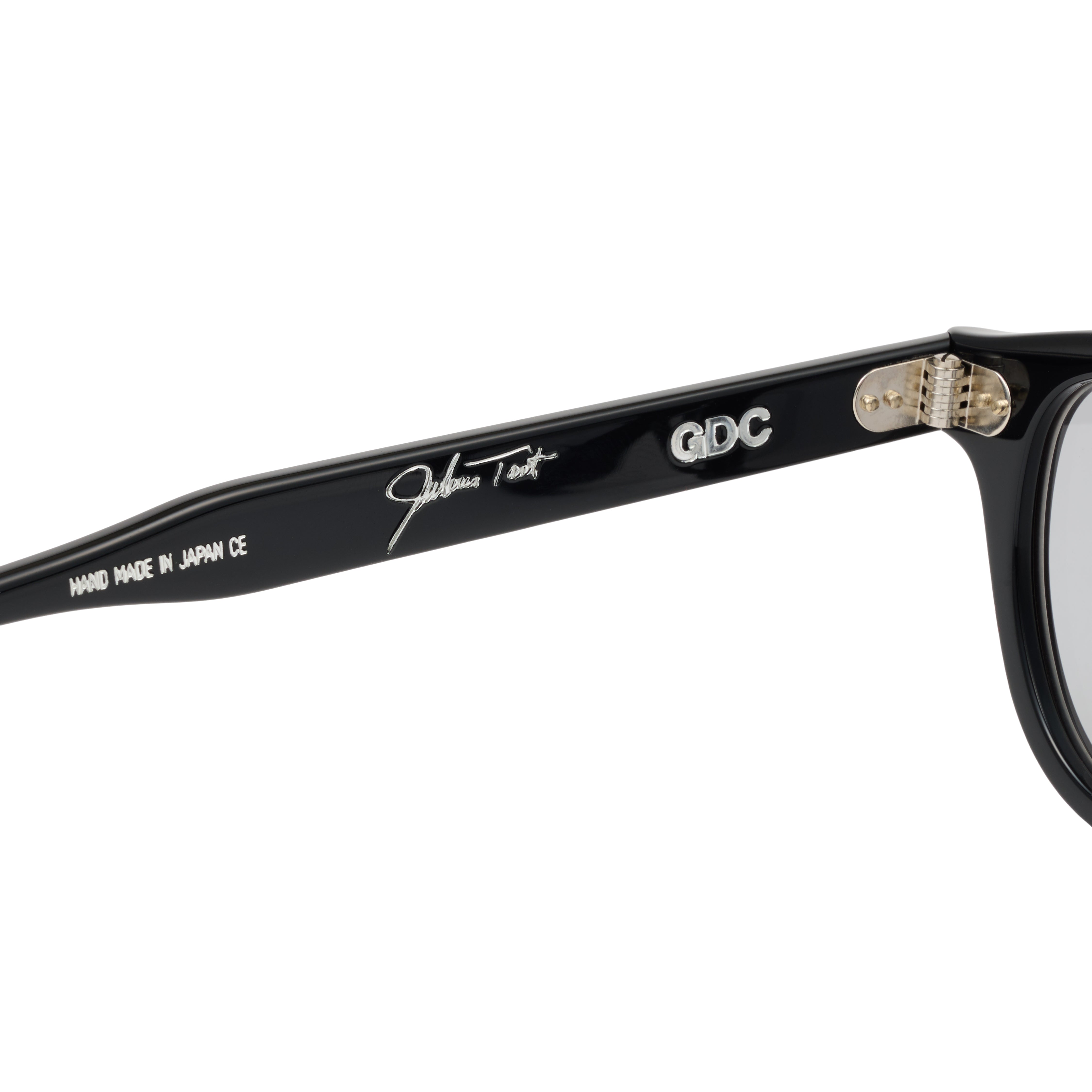 JULIUS TART OPTICAL×GDC collabo】color glass